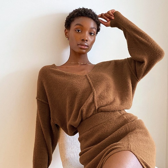 🍂 FALL ESSENTIAL Wilfred Free relaxed v-neck sweater - Picture 1 of 12
